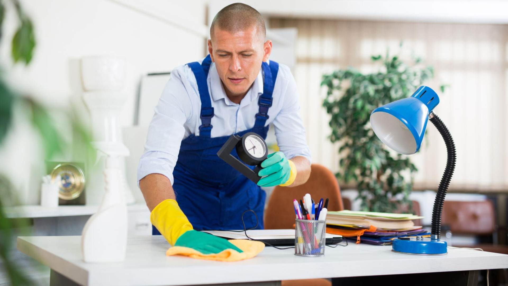 איך יודעים שחברת ניקיון משרדים באמת עושה עבודה יסודית ולא רק ניקיון בסיסי